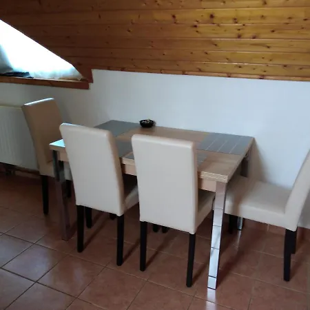 Apartament Rozsadomb *