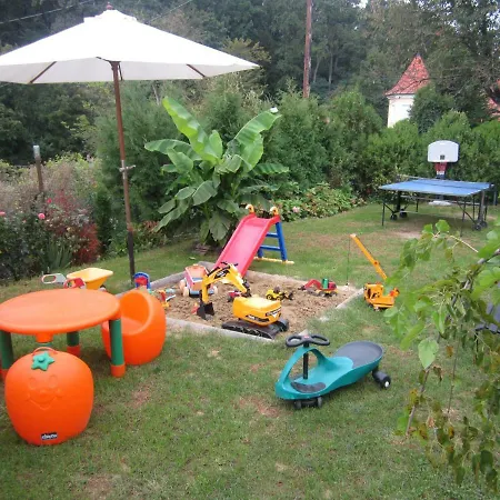 Rozsadomb Appartement